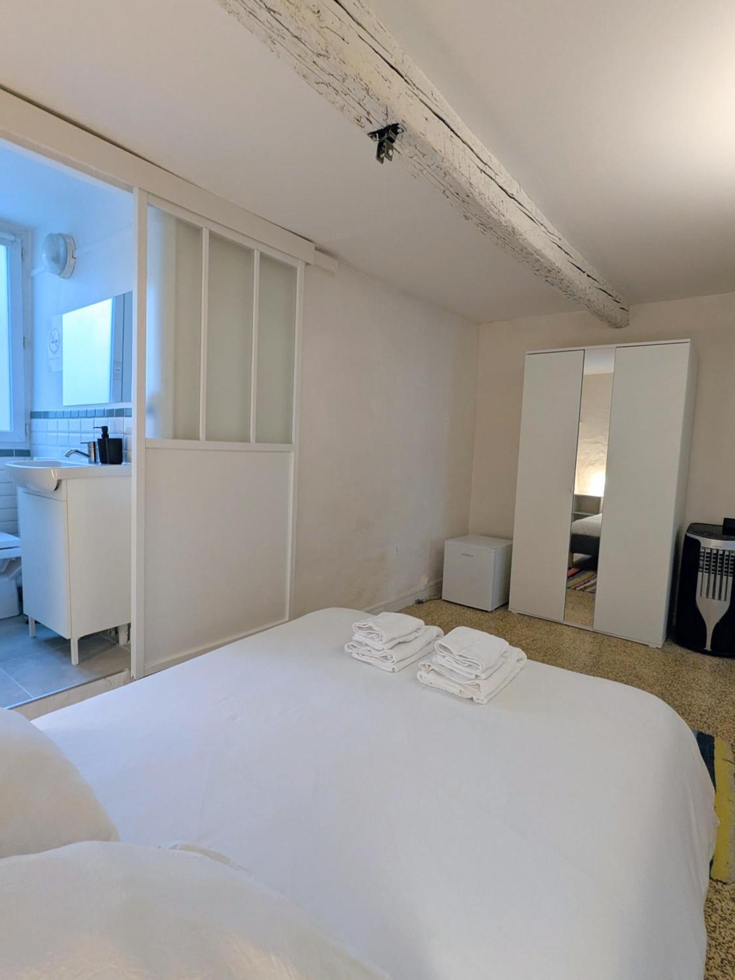 Cozy Apartment Intramuros Near The Station Avignone Esterno foto